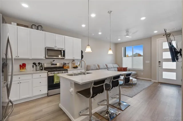 $2,945 | 1837 South Poplar Street, Denver, CO 80224