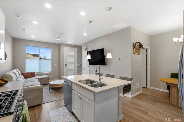 $2,945 | 1837 South Poplar Street, Denver, CO 80224