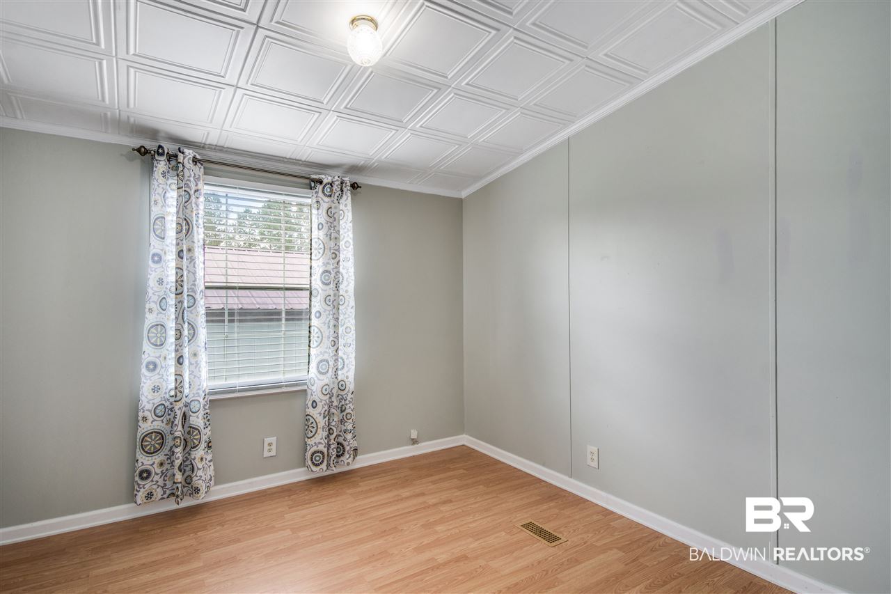 23587 Cumberland Road Robertsdale, AL 36567 - Photo 11 of 36