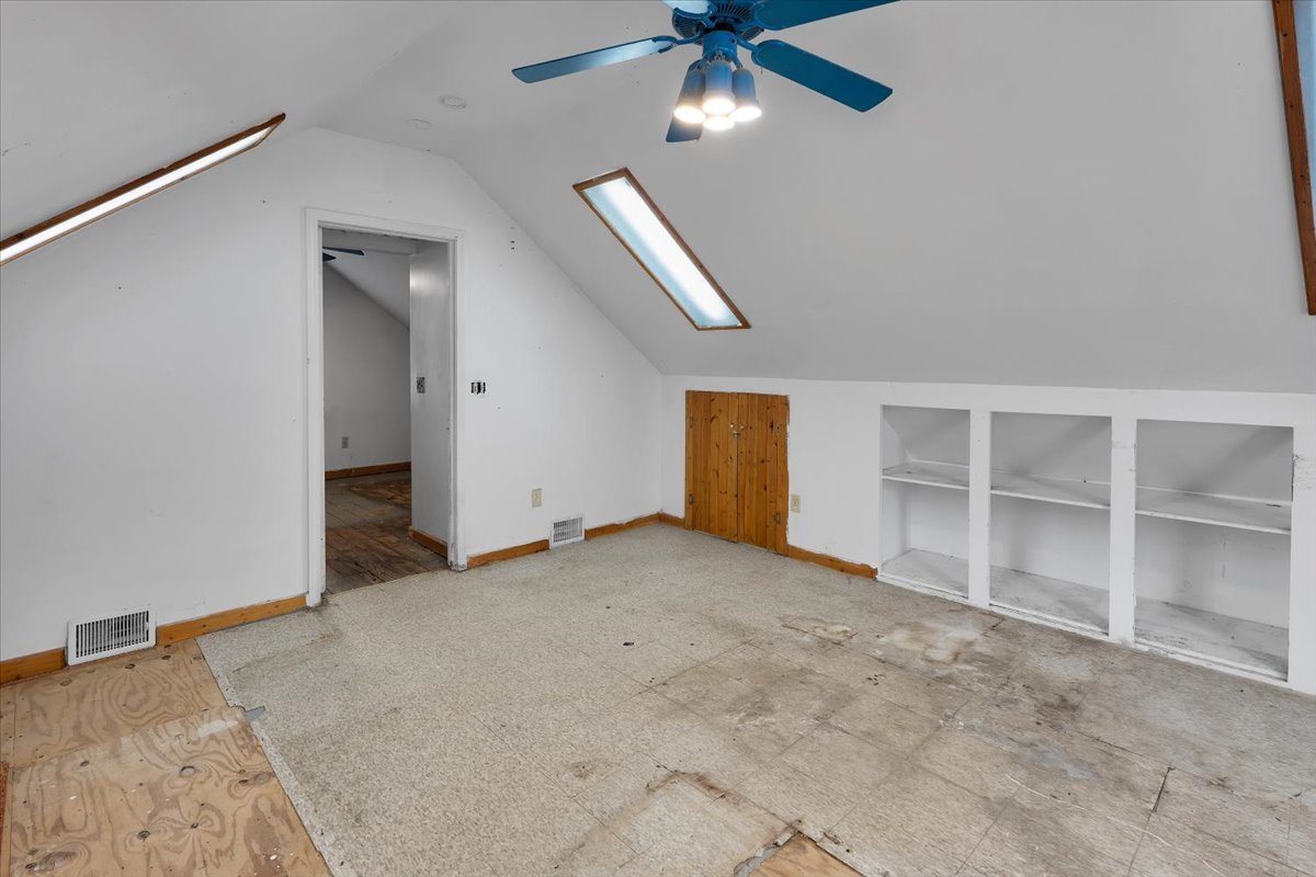 4328 Wolf Road Western Springs, IL 60558 - Photo 19 of 30 Gallery Image 19