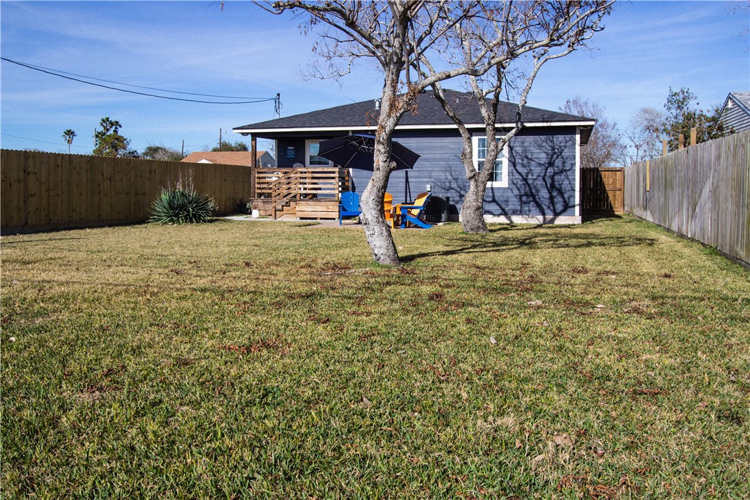 1505 Dewitt Street Corpus Christi, TX 78418 - Photo 5 of 18 a view of a car garage