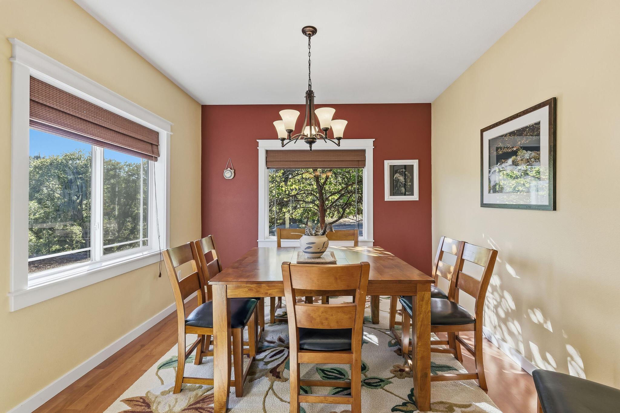 158 Rockingham Circle Eagle Point, OR 97524 - Photo 5 of 58 079A9220