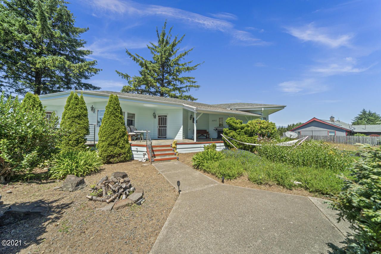 2002 Northwest View Ridge Drive Waldport, OR 97394 - Photo 1 of 49 front