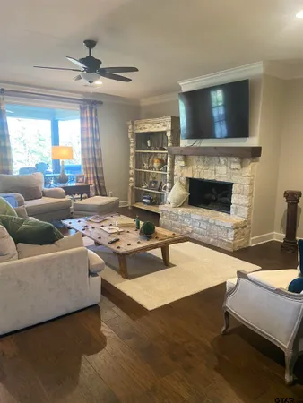 $2,400 | 16864 Easy Street, Flint, TX 75762