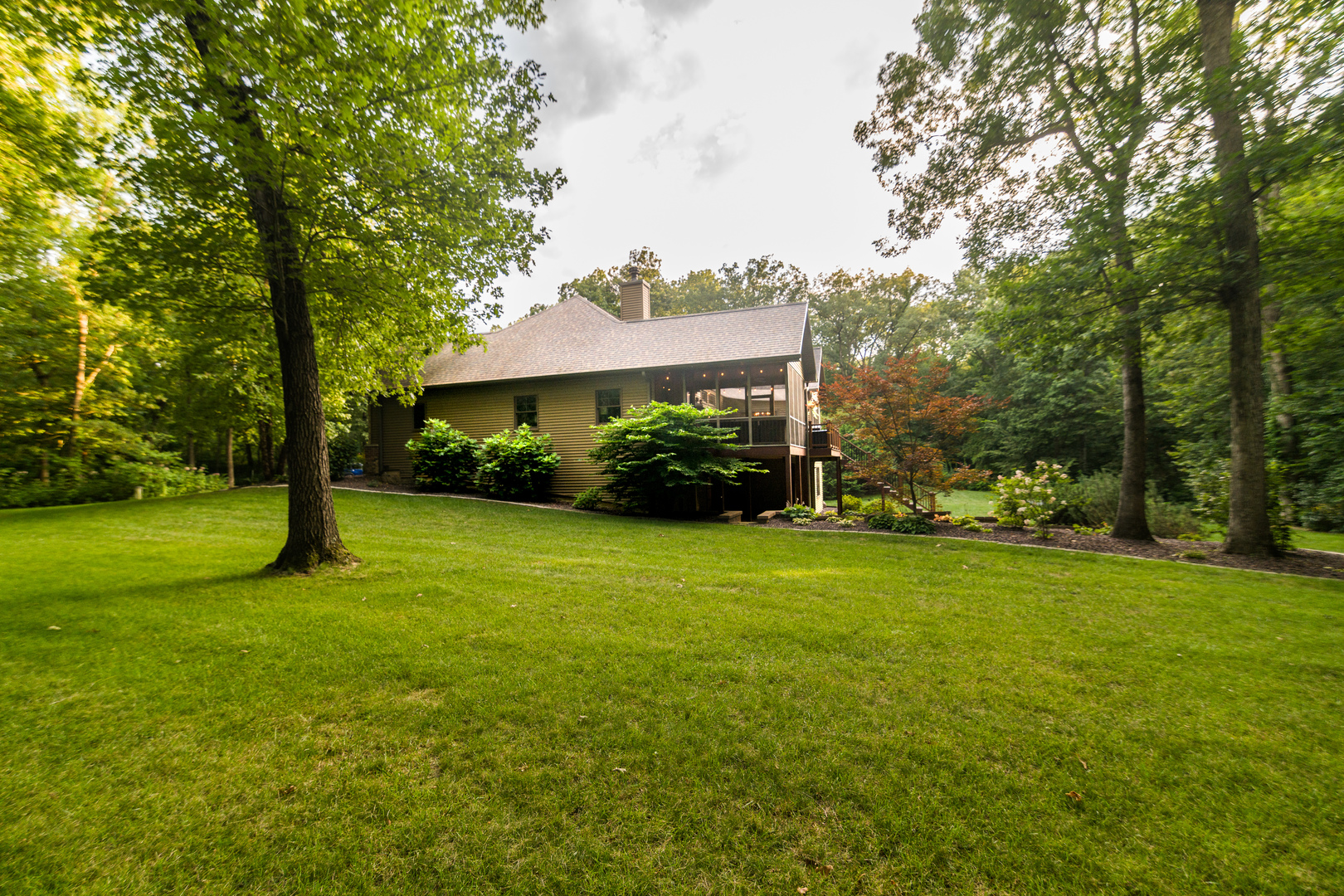 6690 Little Galilee Road Clinton, IL 61727 - Photo 6 of 53 a view of a house with a yard
