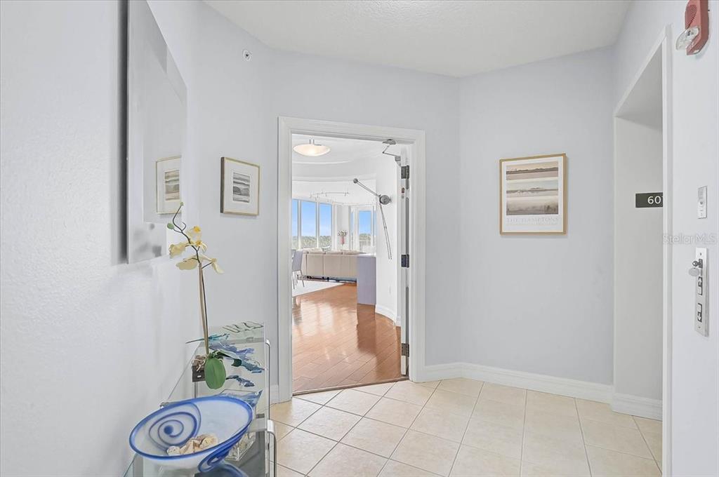 409 North Point Road, Unit 601 Osprey, FL 34229 - Photo 6 of 63