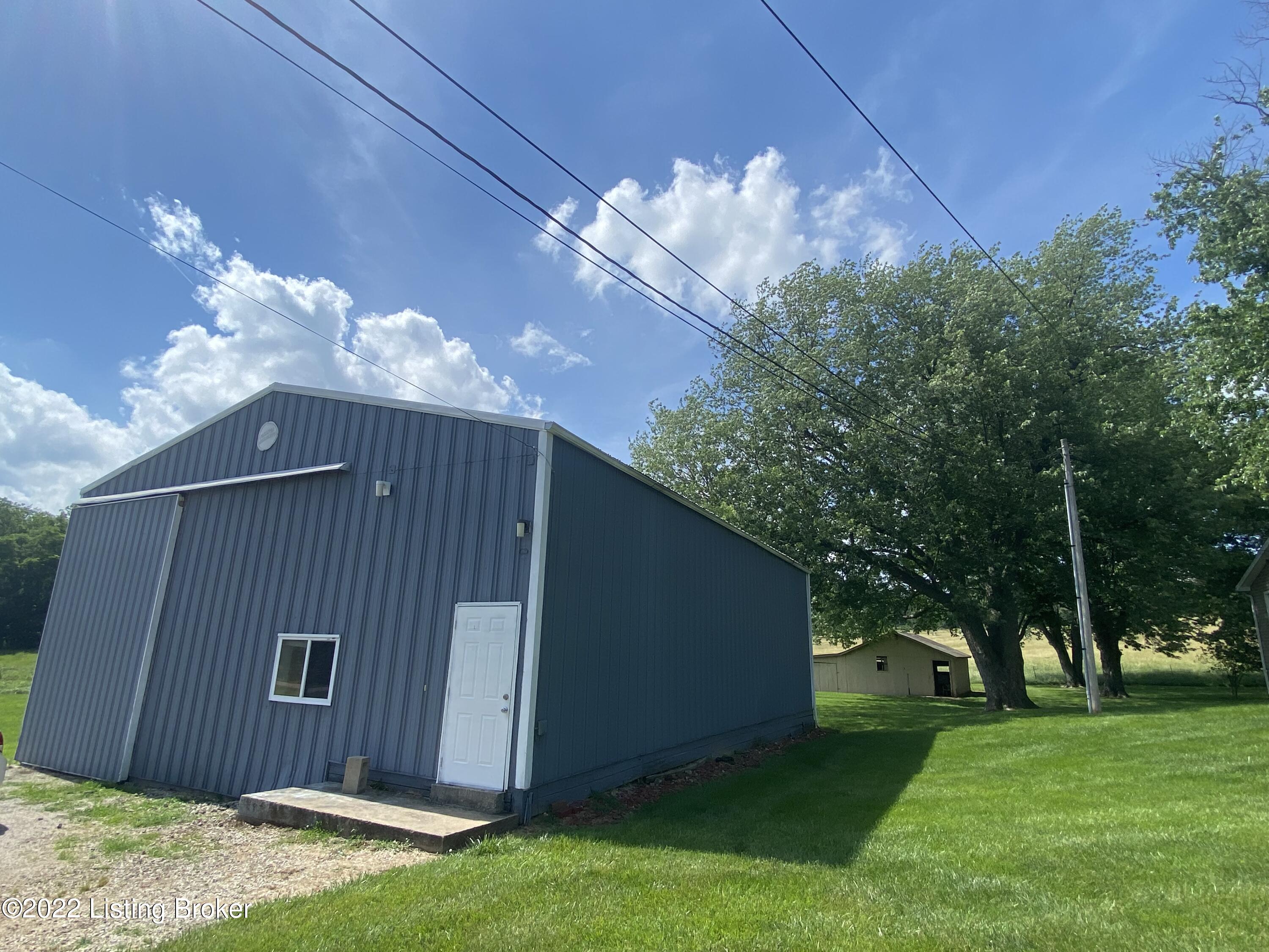 580 Sandy Hill Road Guston, KY 40142 - Photo 10 of 39 E49CC44E-F5E7-4FA1-88AF-31F6F3E007C3