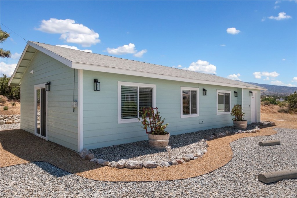 8837 Malpaso Road Phelan, CA 92371 - Photo 49 of 72