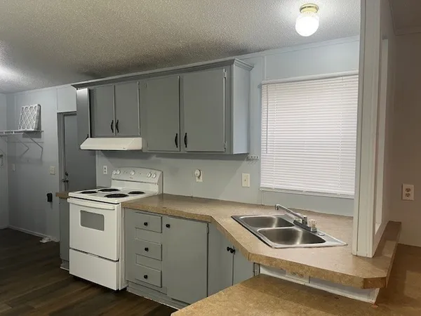 $900 | 12628 Lazy Drive, Willis, TX 77318