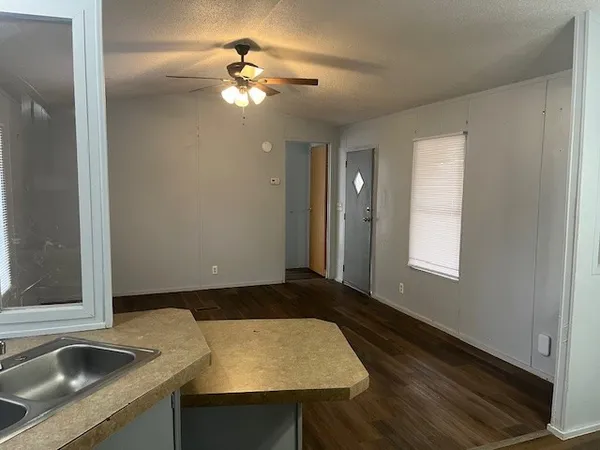 $900 | 12628 Lazy Drive, Willis, TX 77318