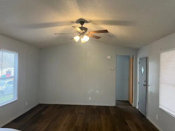 $900 | 12628 Lazy Drive, Willis, TX 77318