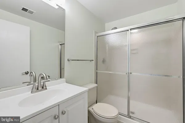 $2,500 | 5957 Havener House Way, Centreville, VA 20120