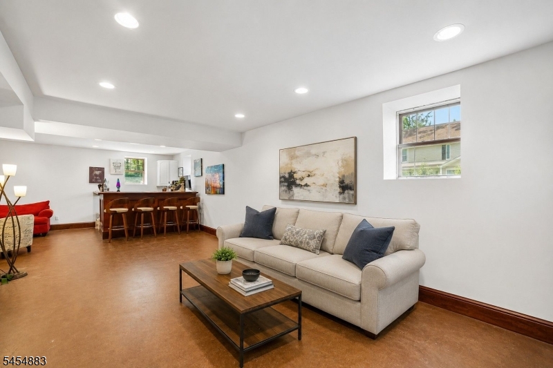 30 Groah Road East Hanover, NJ 07936 - Photo 23 of 32 Gallery Image 23