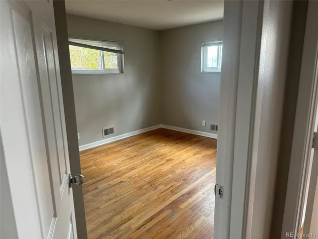 a view of empty room with window