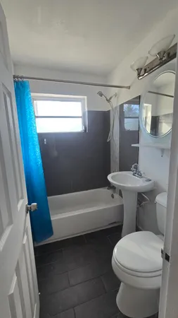 $2,500 | 1512 Northeast 28th Street, Pompano Beach, FL 33064