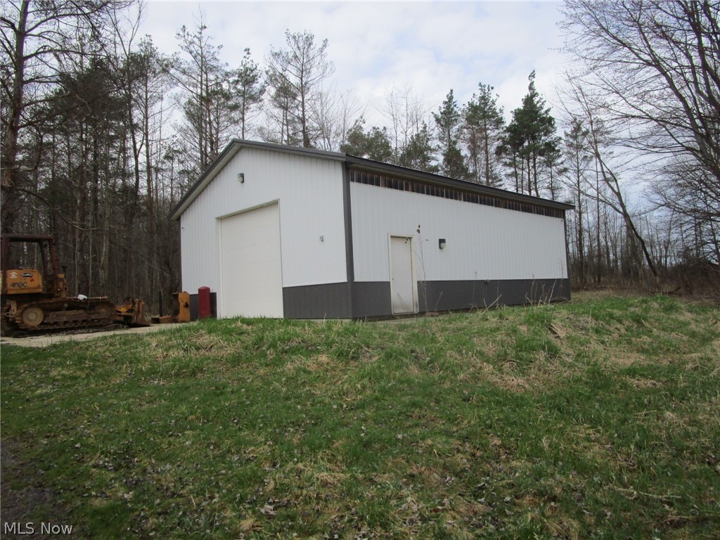 4381 Higley Road Rome, OH 44085 - Photo 4 of 41