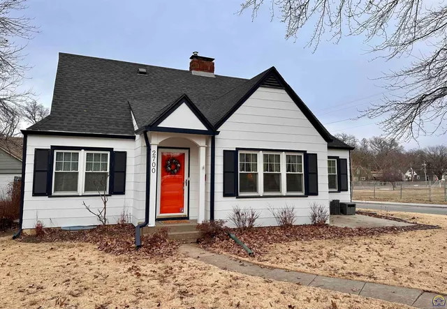 $249,900 | 2700 Southwest Harland Court, Topeka, KS 66604