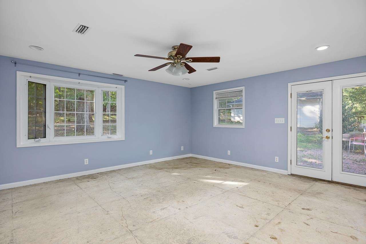 5815 Paragon Circle Durham, NC 27712 - Photo 13 of 41 a view of an empty room with a window