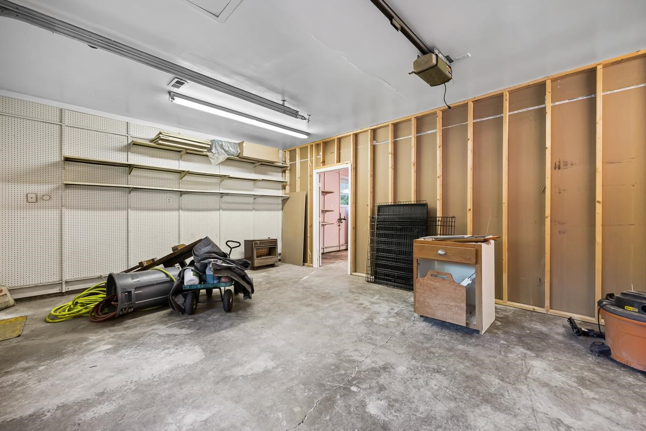 5815 Paragon Circle Durham, NC 27712 - Photo 38 of 41 a view of room with furniture