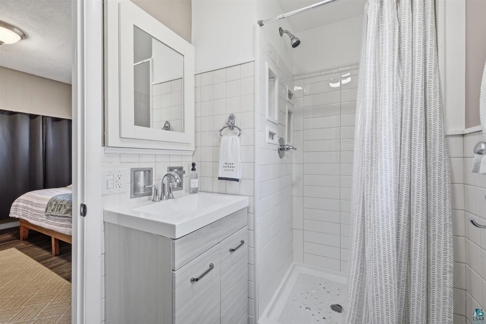 216 1st Street Southwest Chisholm, MN 55719 - Photo 14 of 49