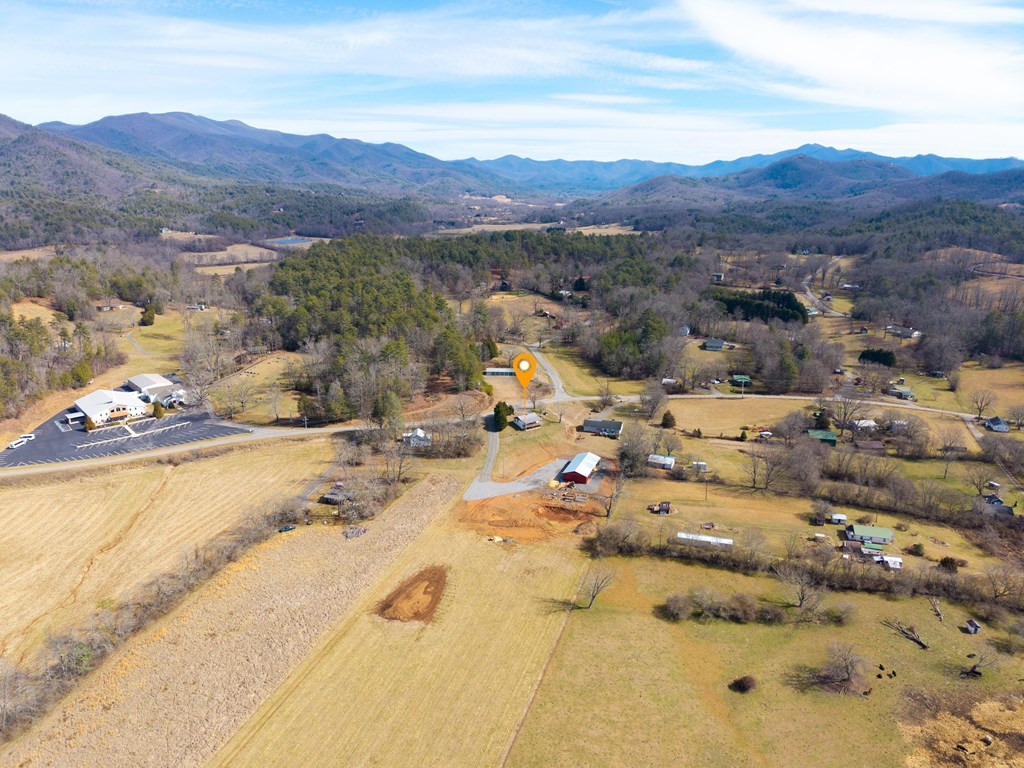 337 Fires Creek Road Hayesville, NC 28904 - Photo 8 of 29