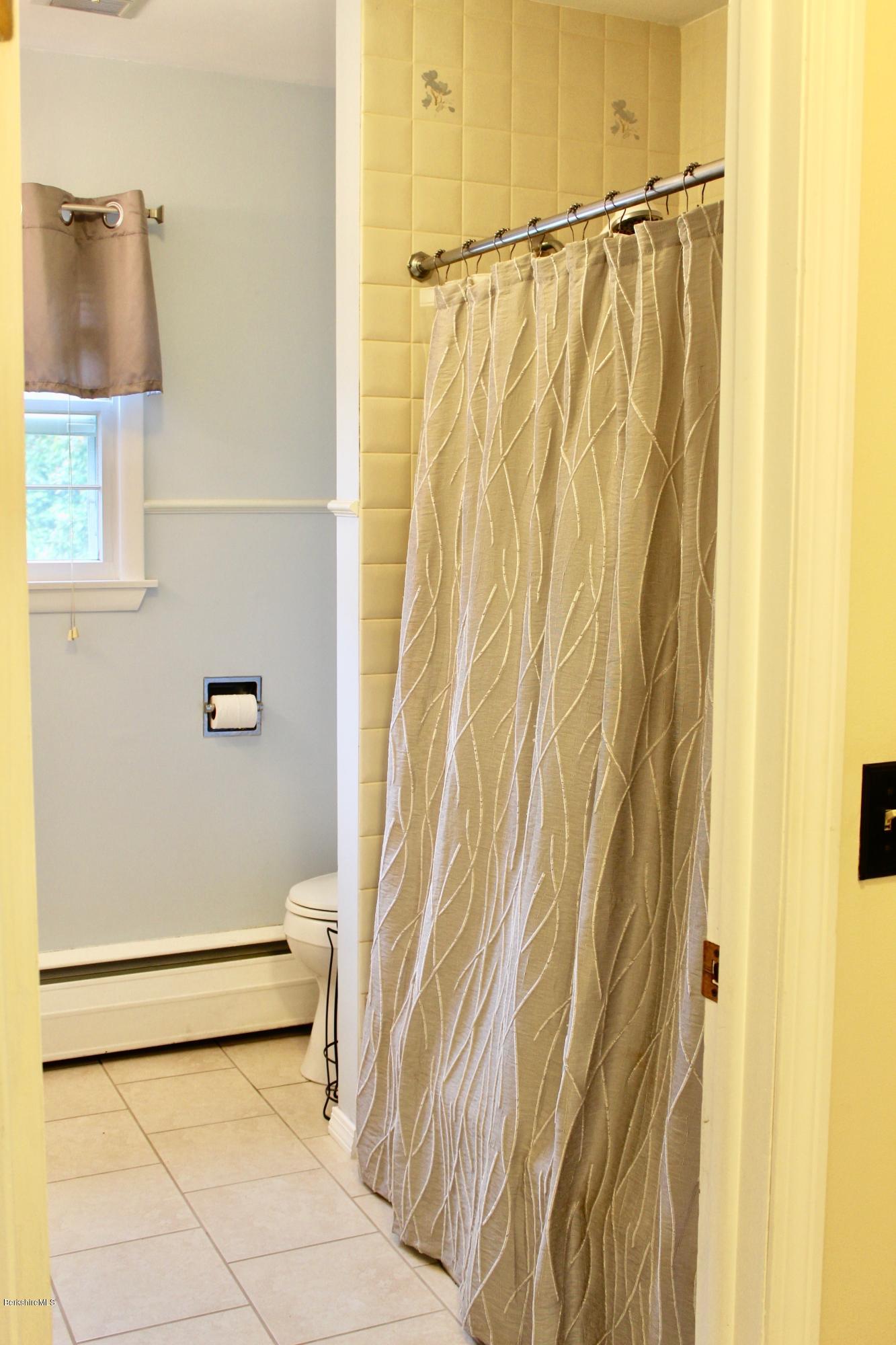 456 Pecks Road Pittsfield, MA 01201 - Photo 11 of 22 IMG_4661