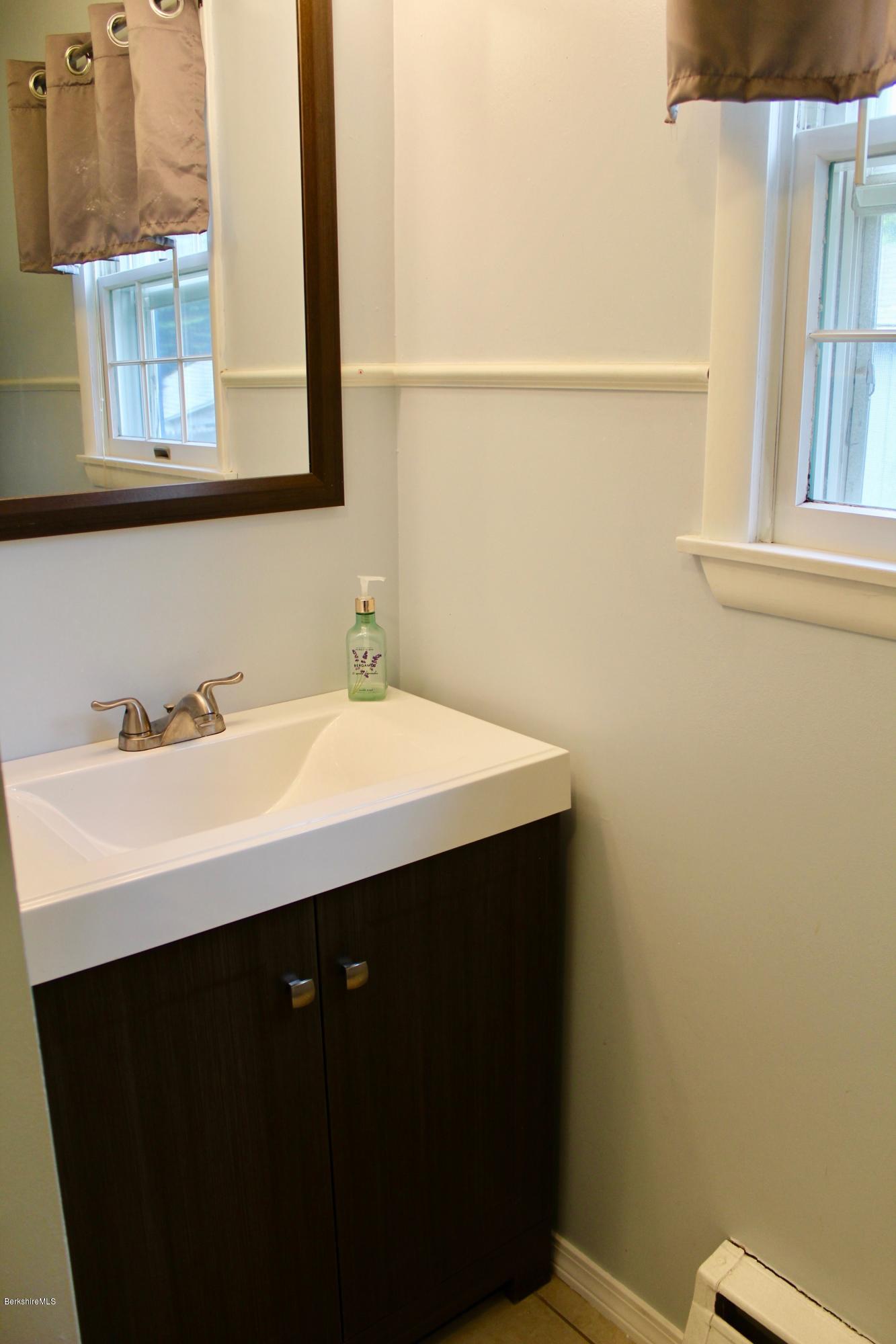456 Pecks Road Pittsfield, MA 01201 - Photo 12 of 22 IMG_4662