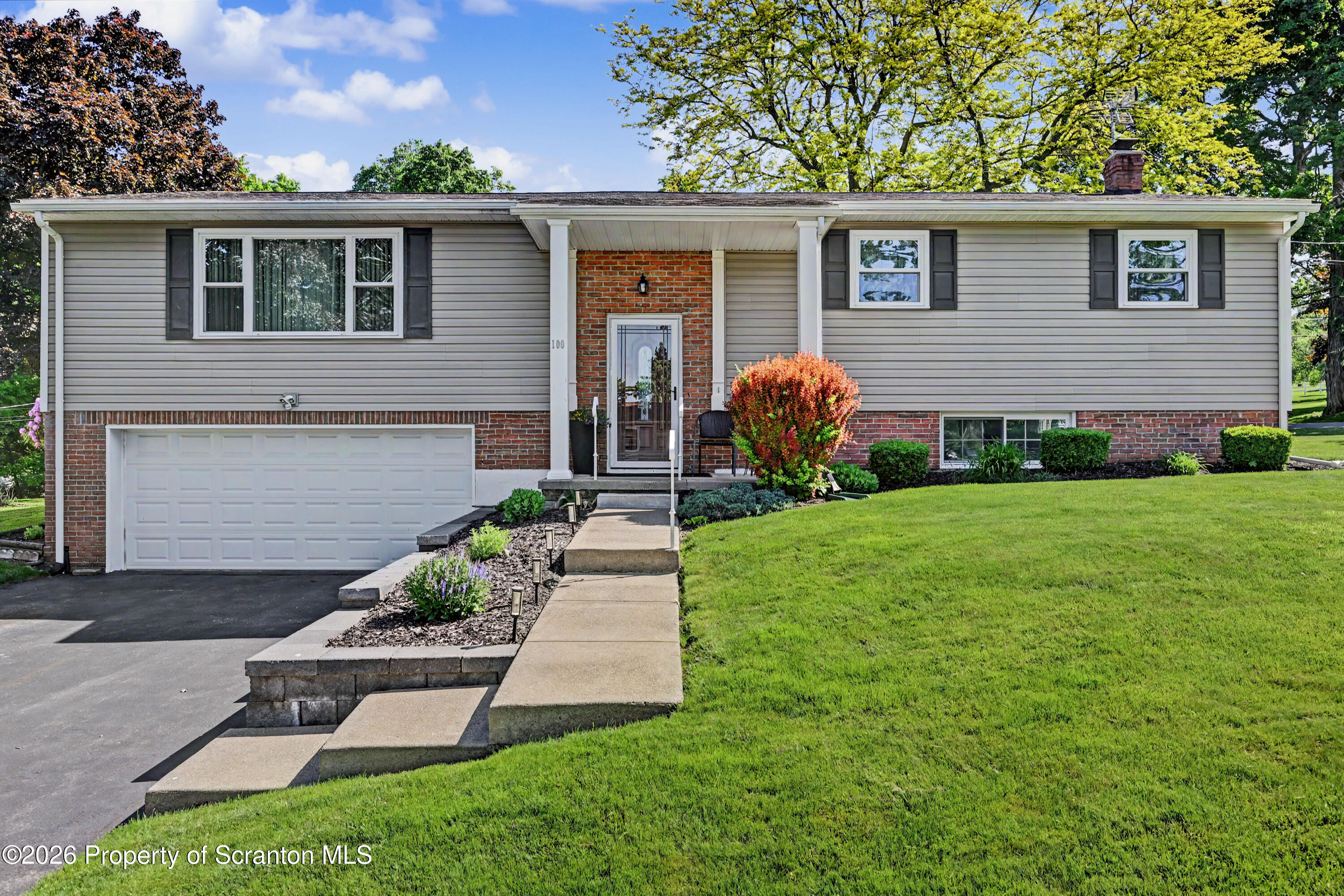 100 Carriage Lane Clarks Summit, PA 18411 - Photo 1 of 60 100 Carriage Ln 01