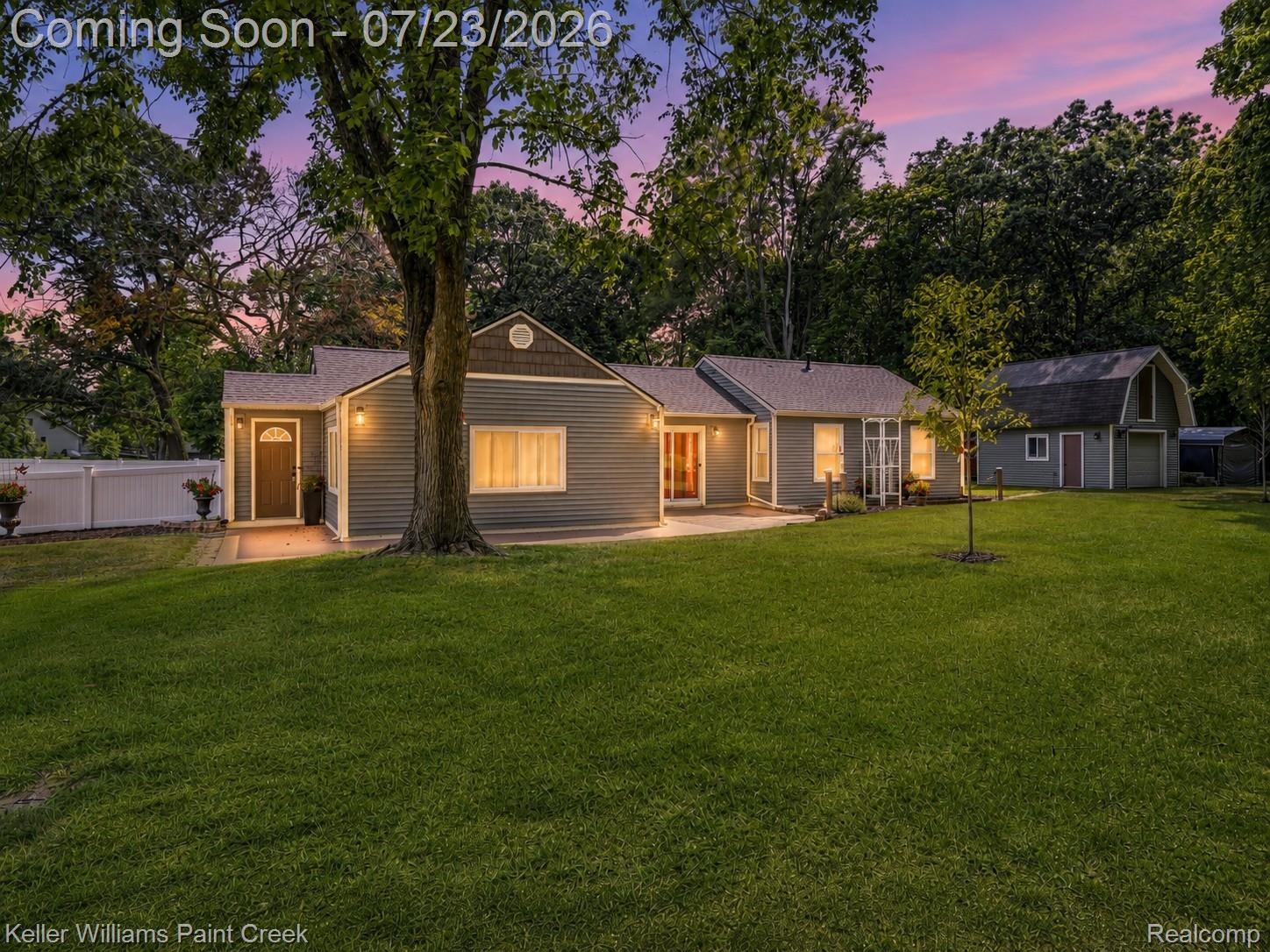 423 East Road Holly, MI 48442 - Photo 1 of 61 IMG_6183 (2).jpeg