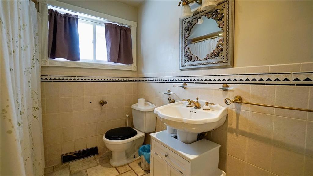 116 Valley View Drive Butler, PA 16002 - Photo 19 of 25 Gallery Image 19