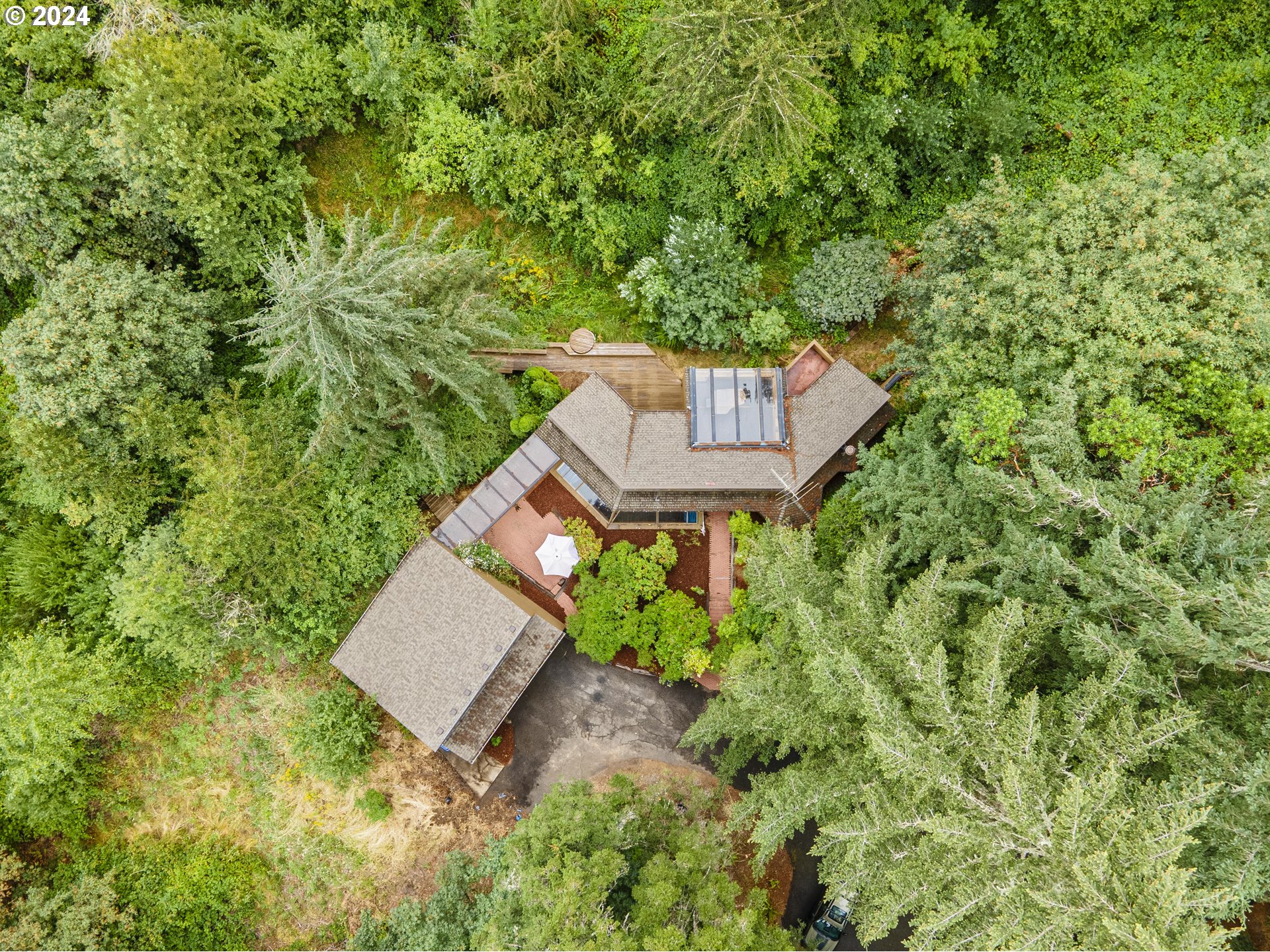 2084 Doaks Ferry Road Northwest Salem, OR 97304 - Photo 4 of 41 View