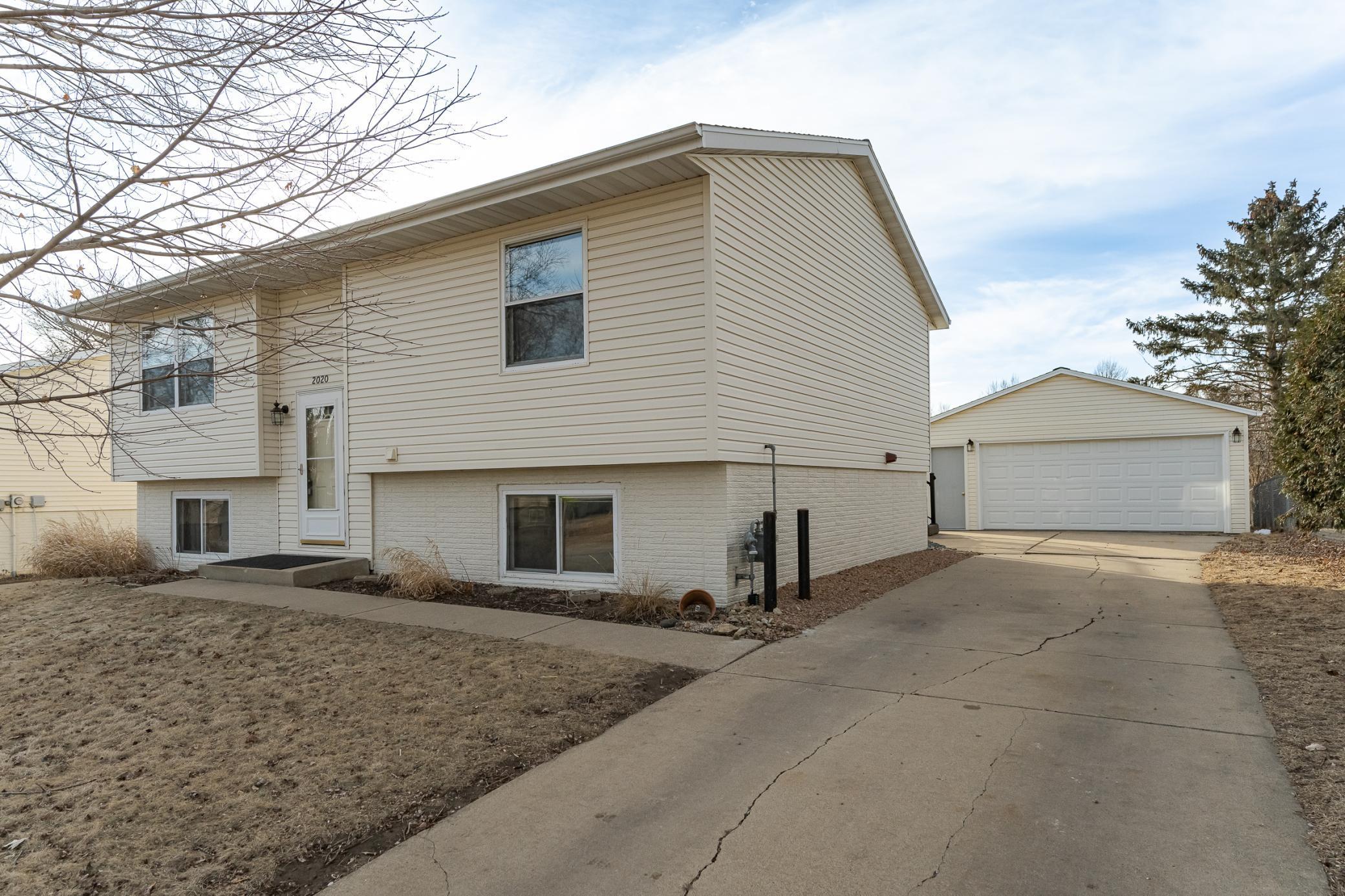 2020 48th Street Northwest Rochester, MN 55901 - Photo 1 of 1