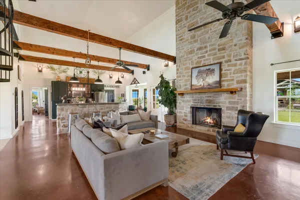 $1,200,000 | 400 Little Elpaso Ranch Road, Martindale, TX 78655