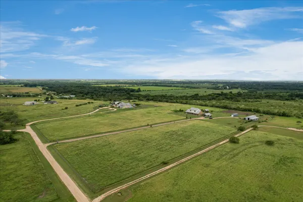 $1,200,000 | 400 Little Elpaso Ranch Road, Martindale, TX 78655