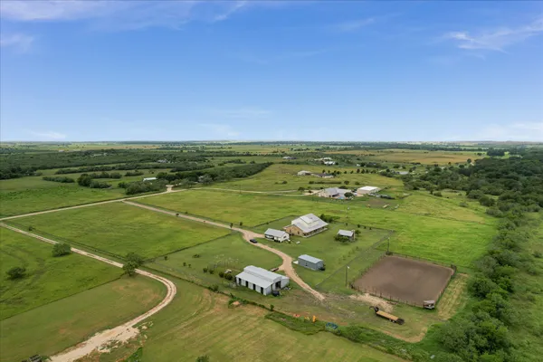 $1,200,000 | 400 Little Elpaso Ranch Road, Martindale, TX 78655