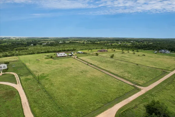 $1,200,000 | 400 Little Elpaso Ranch Road, Martindale, TX 78655