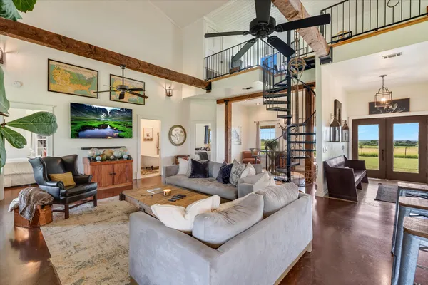 $1,200,000 | 400 Little Elpaso Ranch Road, Martindale, TX 78655