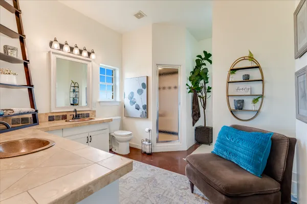 $1,200,000 | 400 Little Elpaso Ranch Road, Martindale, TX 78655