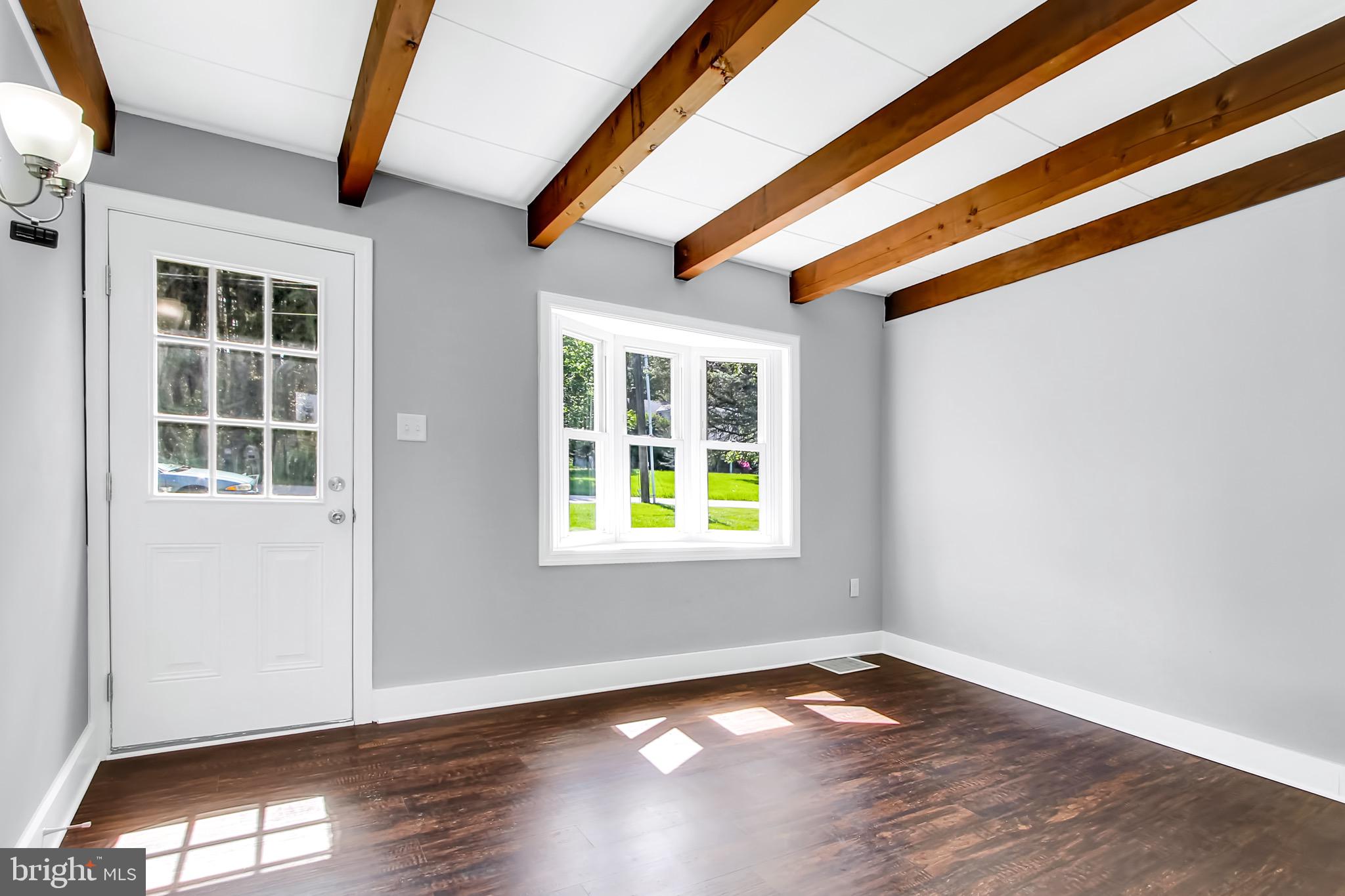 315 Brough Road Abbottstown, PA 17301 - Photo 2 of 28 Gallery Image 2