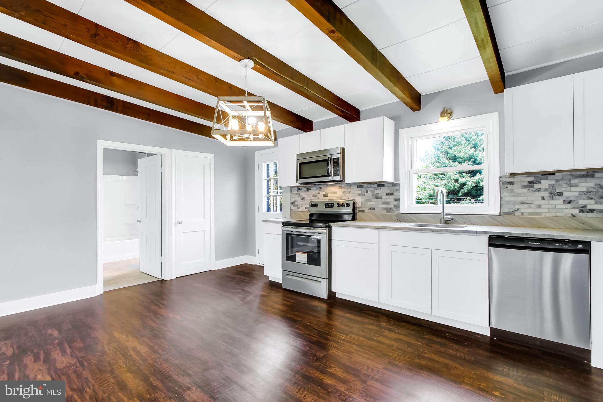 315 Brough Road Abbottstown, PA 17301 - Photo 6 of 28 Gallery Image 6
