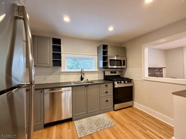 $629,000 | 585 Plainfield Avenue, Berkeley Heights, NJ 07922