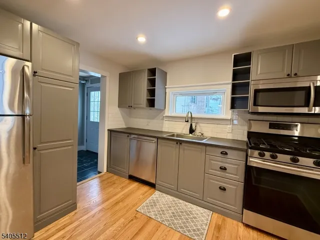 $629,000 | 585 Plainfield Avenue, Berkeley Heights, NJ 07922