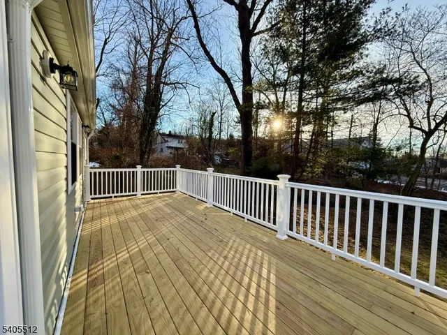 $629,000 | 585 Plainfield Avenue, Berkeley Heights, NJ 07922