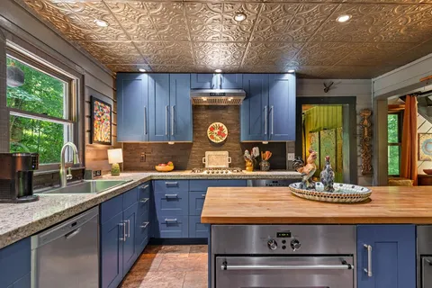 $874,900 | 2977 Highway 2, Blue Ridge, GA 30513