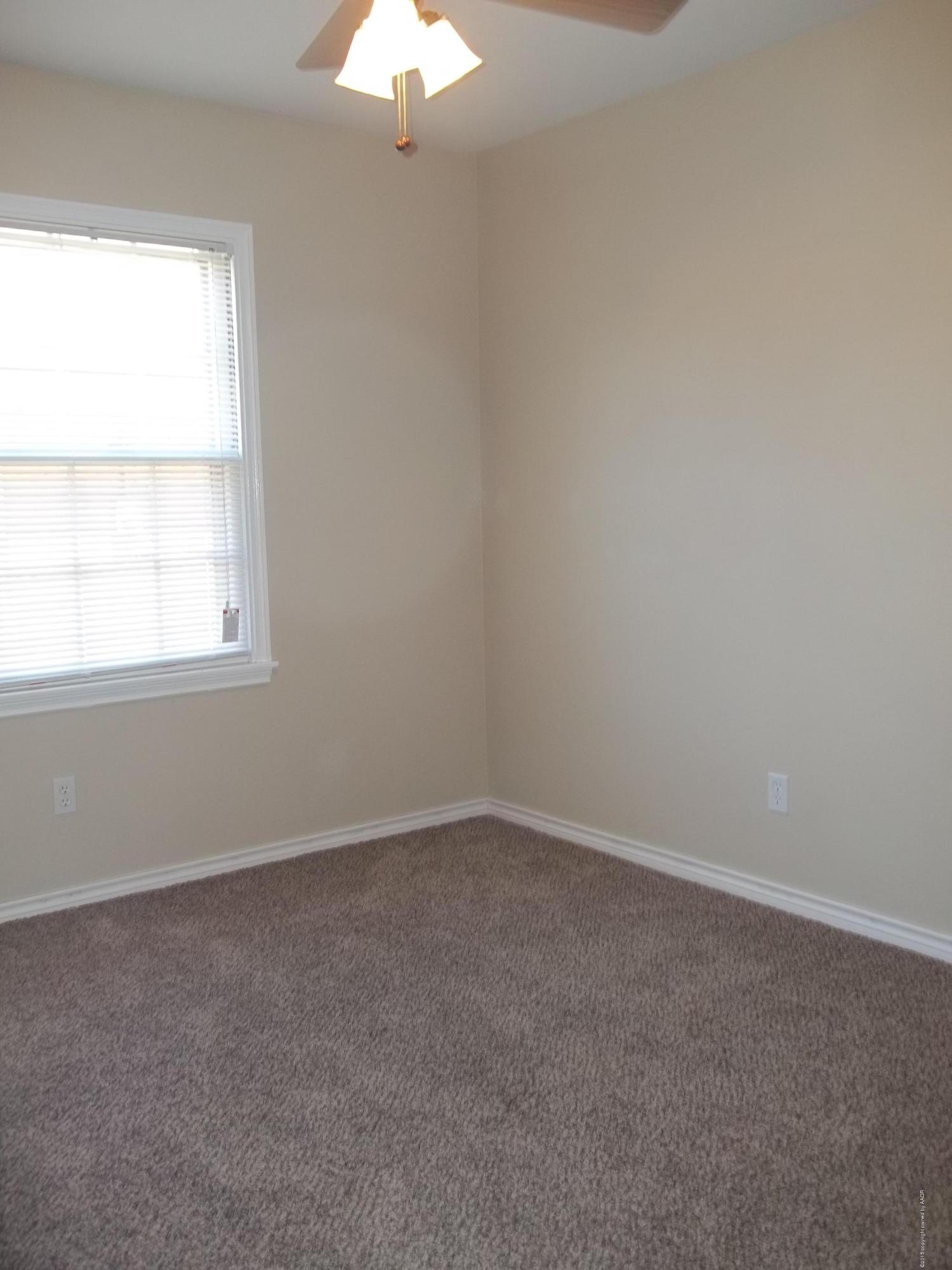 5509 Randolph Road Amarillo, TX 79106 - Photo 14 of 30 100_2610