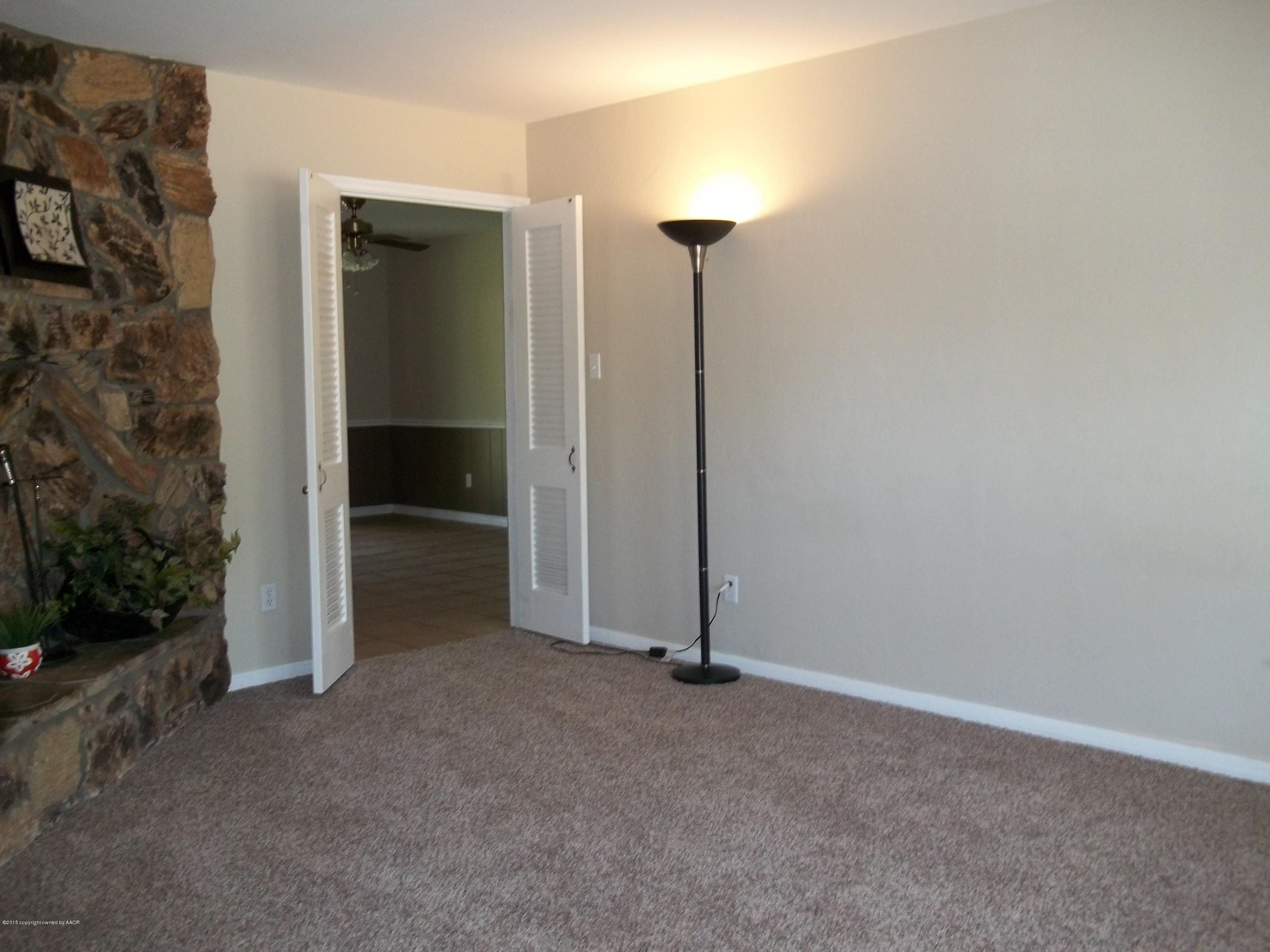 5509 Randolph Road Amarillo, TX 79106 - Photo 4 of 30 100_2600