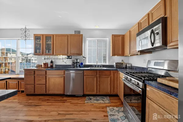 $999,900 | 11 Huddy Avenue, Highlands, NJ 07732