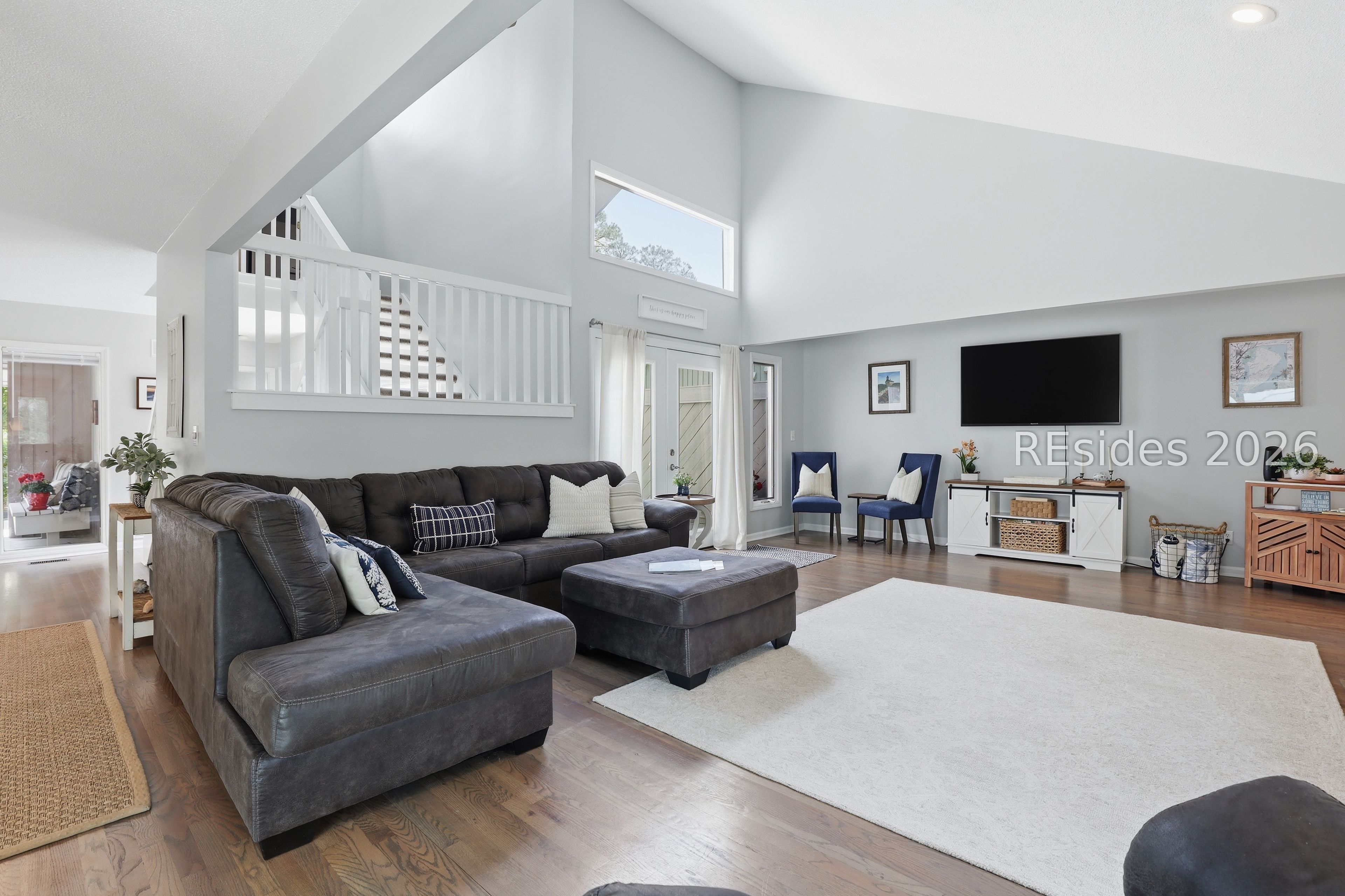 150 Otter Road Hilton Head Island, SC 29928 - Photo 4 of 56 Great Room with vaulted ceiling and loads of light