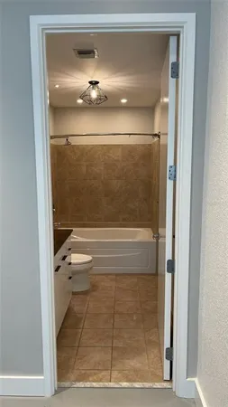 $2,925 | 150 East Robinson Street, Unit 1423, Orlando, FL 32801