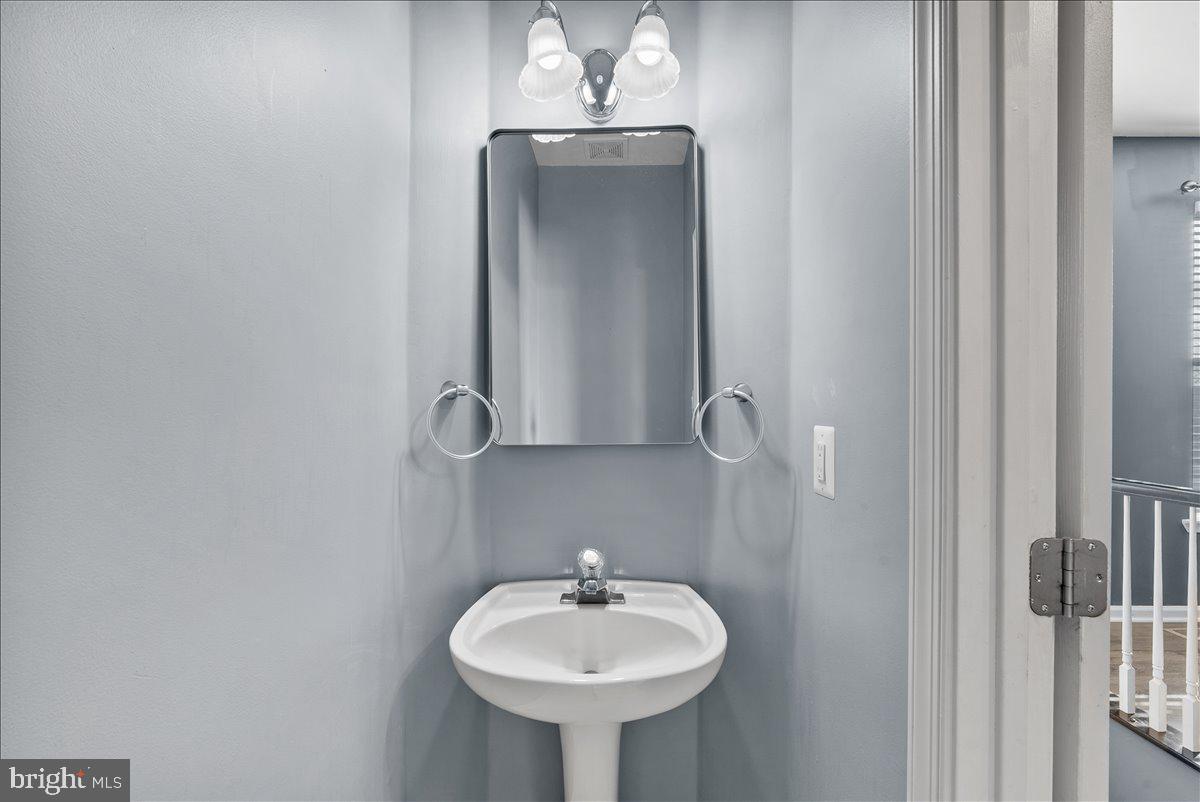 17304 Pacific Rim Terrace Dumfries, VA 22025 - Photo 19 of 61